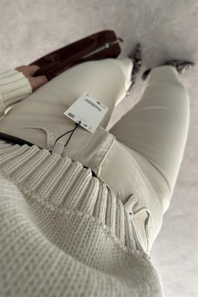 Zra Premium Boyfit Ekru Jean