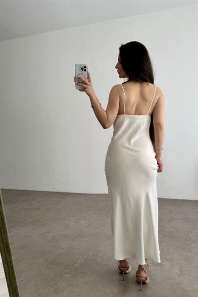 ZRA SATEN EKRU MİDİ ELBİSE