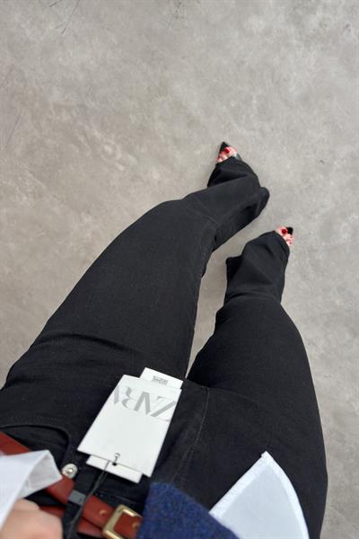 ZRA Toparlayıcı Flare Siyah Jean