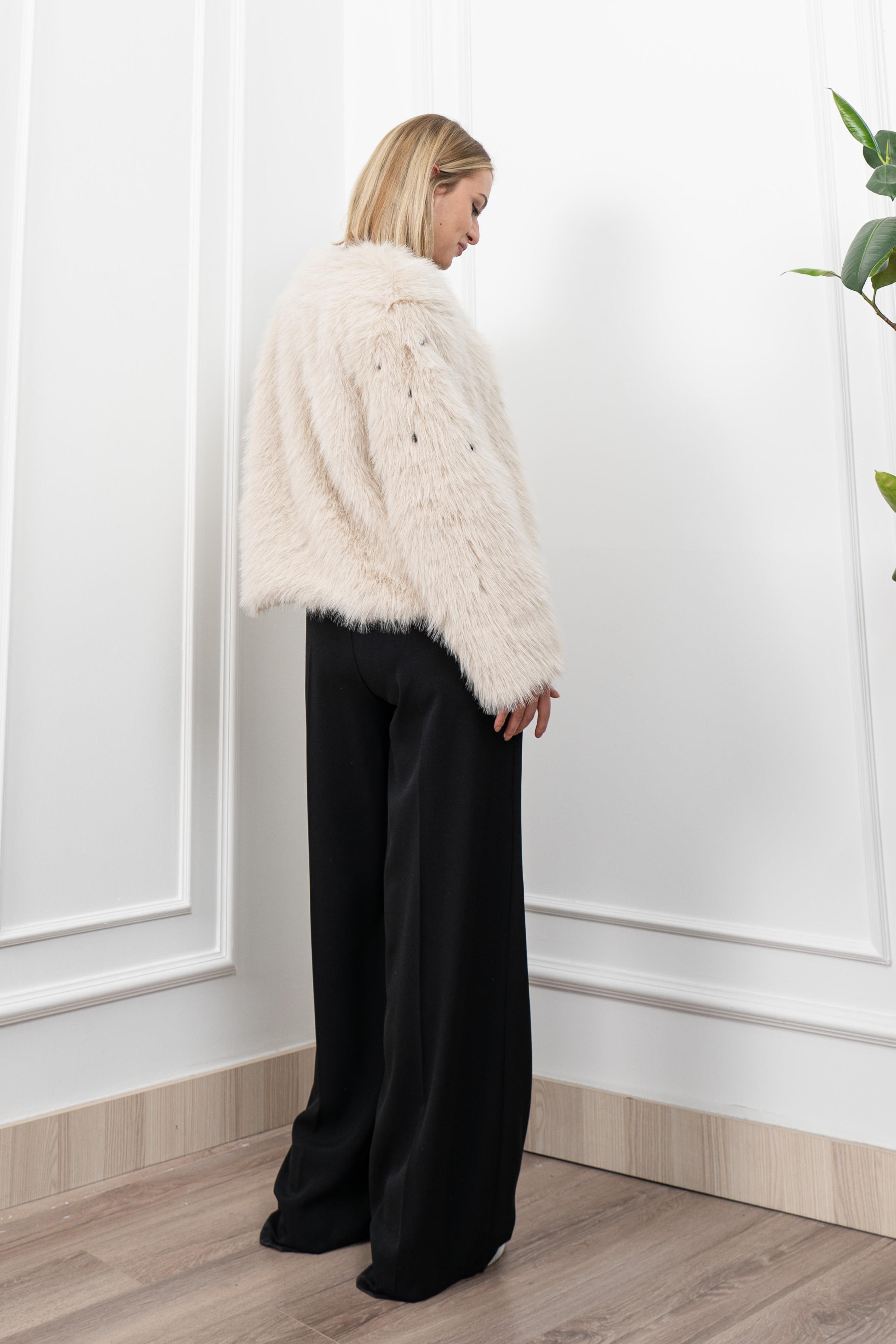 LEVI İNCİ İŞLEMELİ PELUŞ MONT