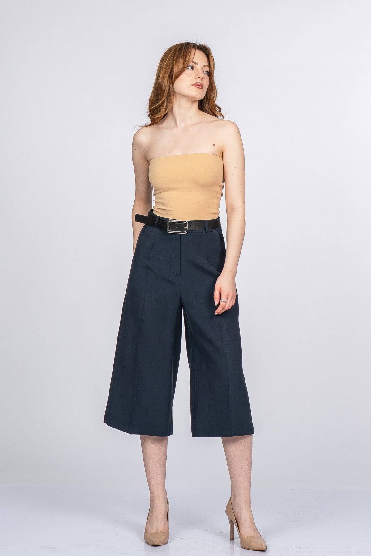 NIKKI KEMERLİ KISA PANTOLON
