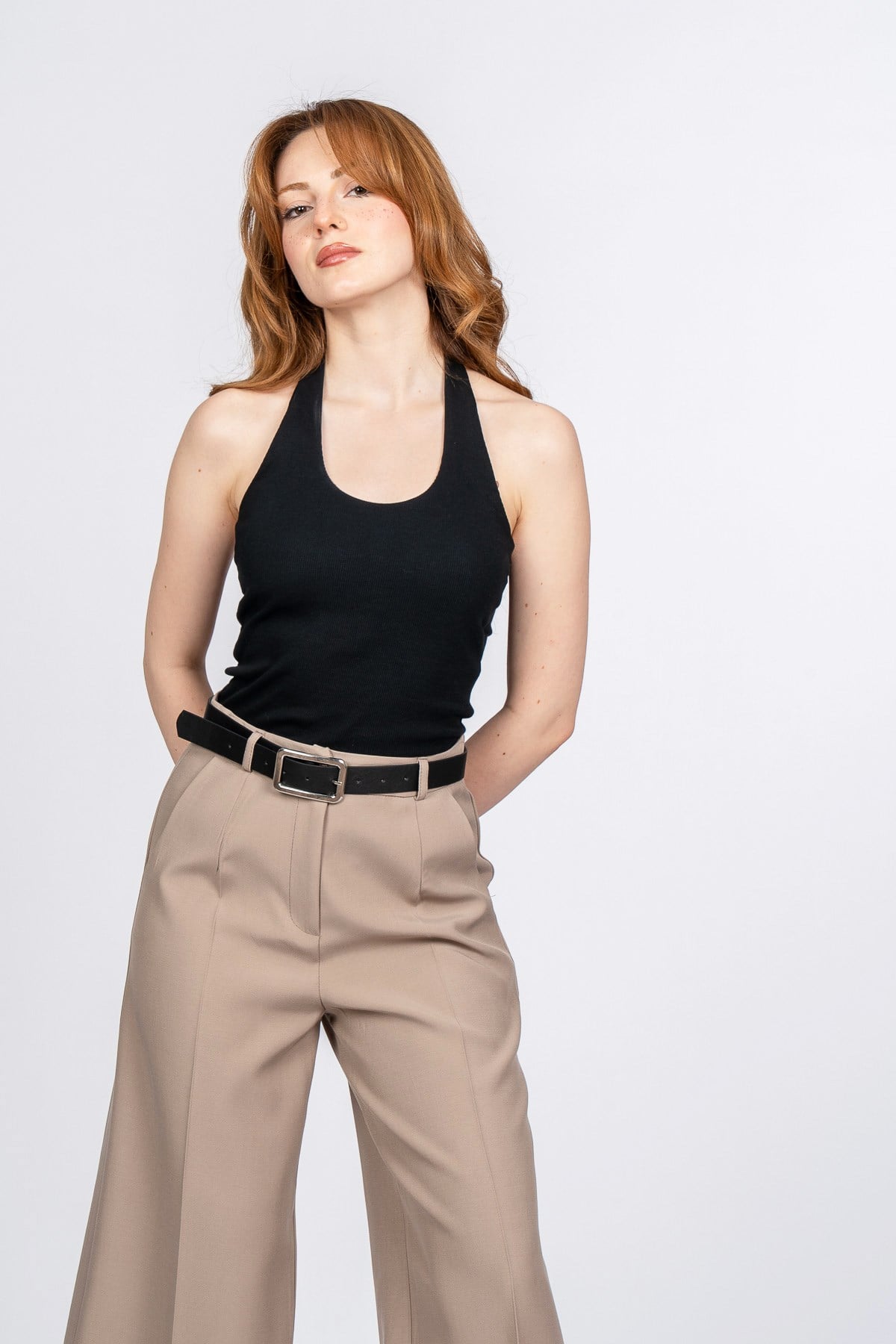 NIKKI KEMERLİ KISA PANTOLON