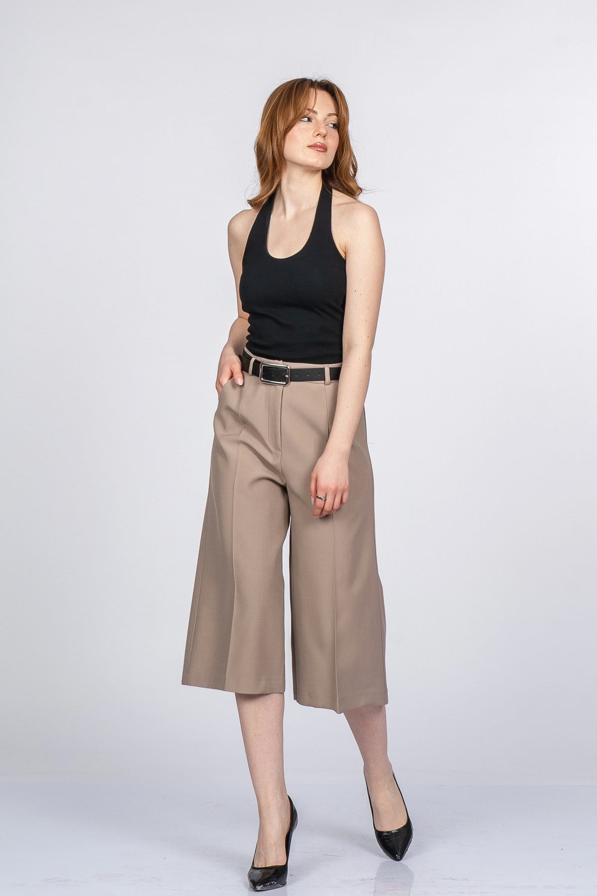 NIKKI KEMERLİ KISA PANTOLON