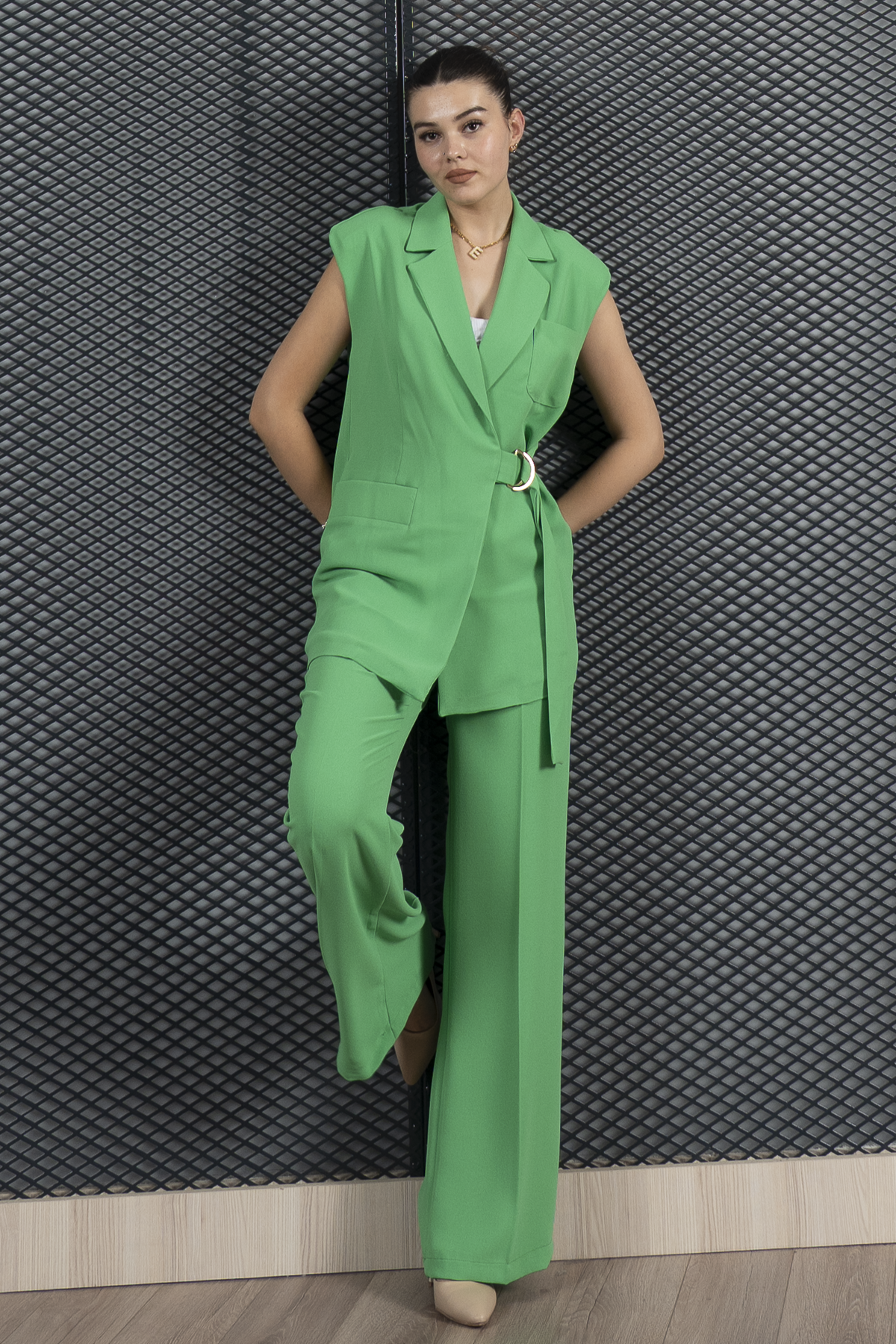 Oversize Kuşak Detaylı Yelek ve Bol Paça Cepli Pantolon Takım 1238