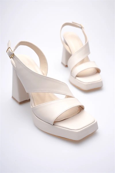Bej Kadın Topuklu Platform Sandalet TR12MY04C