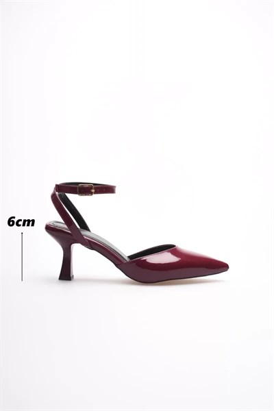 Kadın Bordo Rugan Topuklu Ayakkabı TR03MS02D