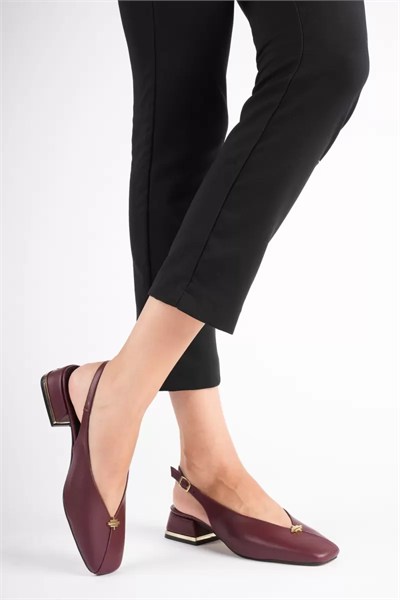 Kadın Günlük Bordo 4 cm Kalın Topuklu Ayakkabı TR05MS01E