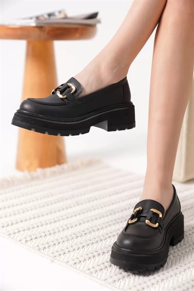 Kadın Siyah Cilt 6cm Topuklu Loafer TR17MS01C
