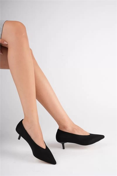 Kadın Siyah Süet 4 cm İnce Topuklu Stiletto TR05MS02F