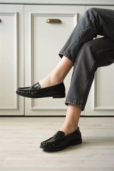 Siyah Parlak Deri Görünümlü Penny Loafer TR88MS02A