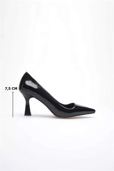 Siyah Rugan Topuklu Kadın Stiletto TR20MS02E