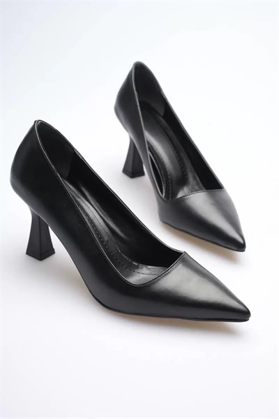 Siyah Topuklu Kadın Stiletto TR20MS02A