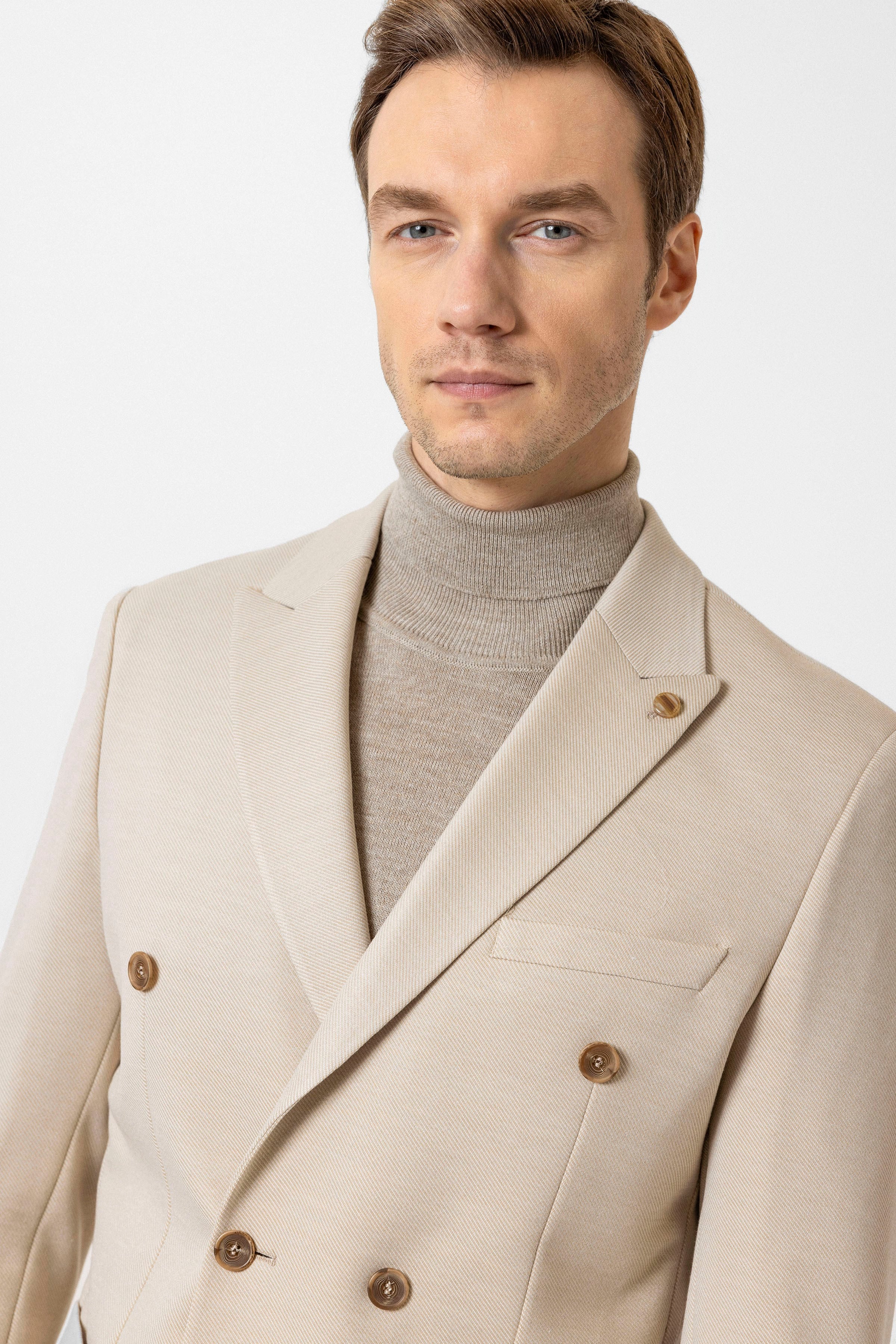 Bej Slim Fit Düz Sivri Yaka 6 Drop Ceket