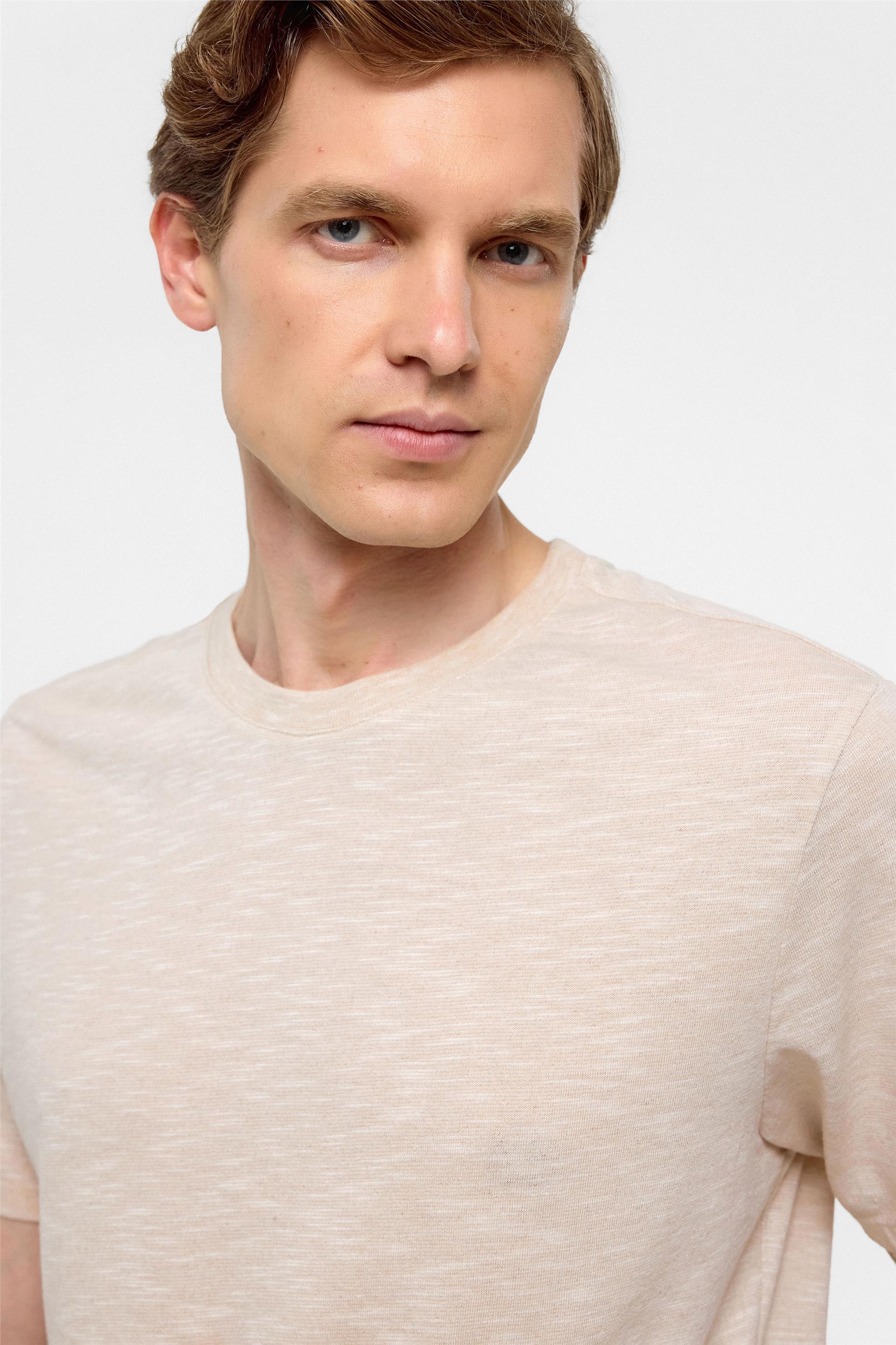 Ekru Regular Armürlü Bisiklet Yaka Tişört