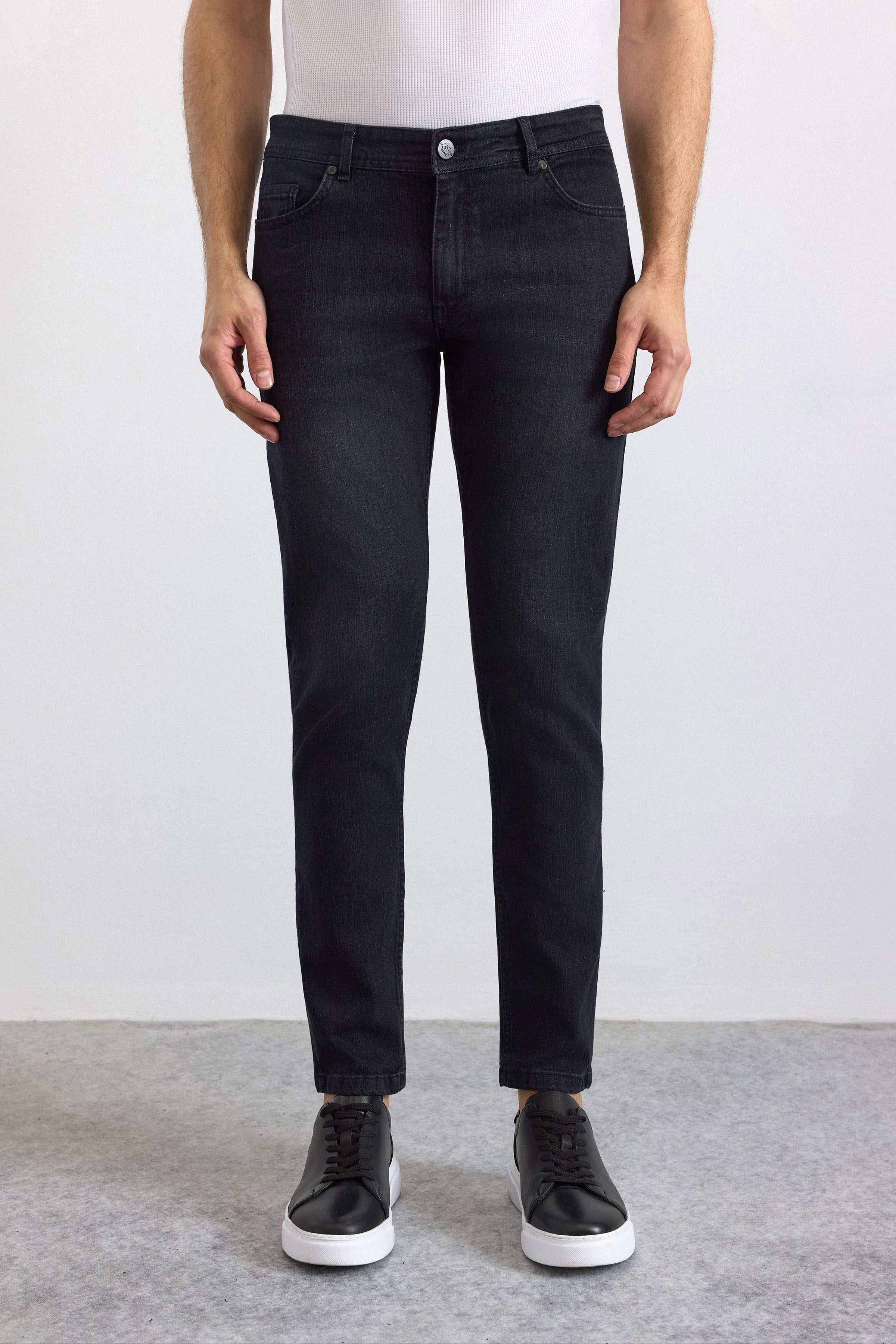 Siyah Slim Denim Pantolon