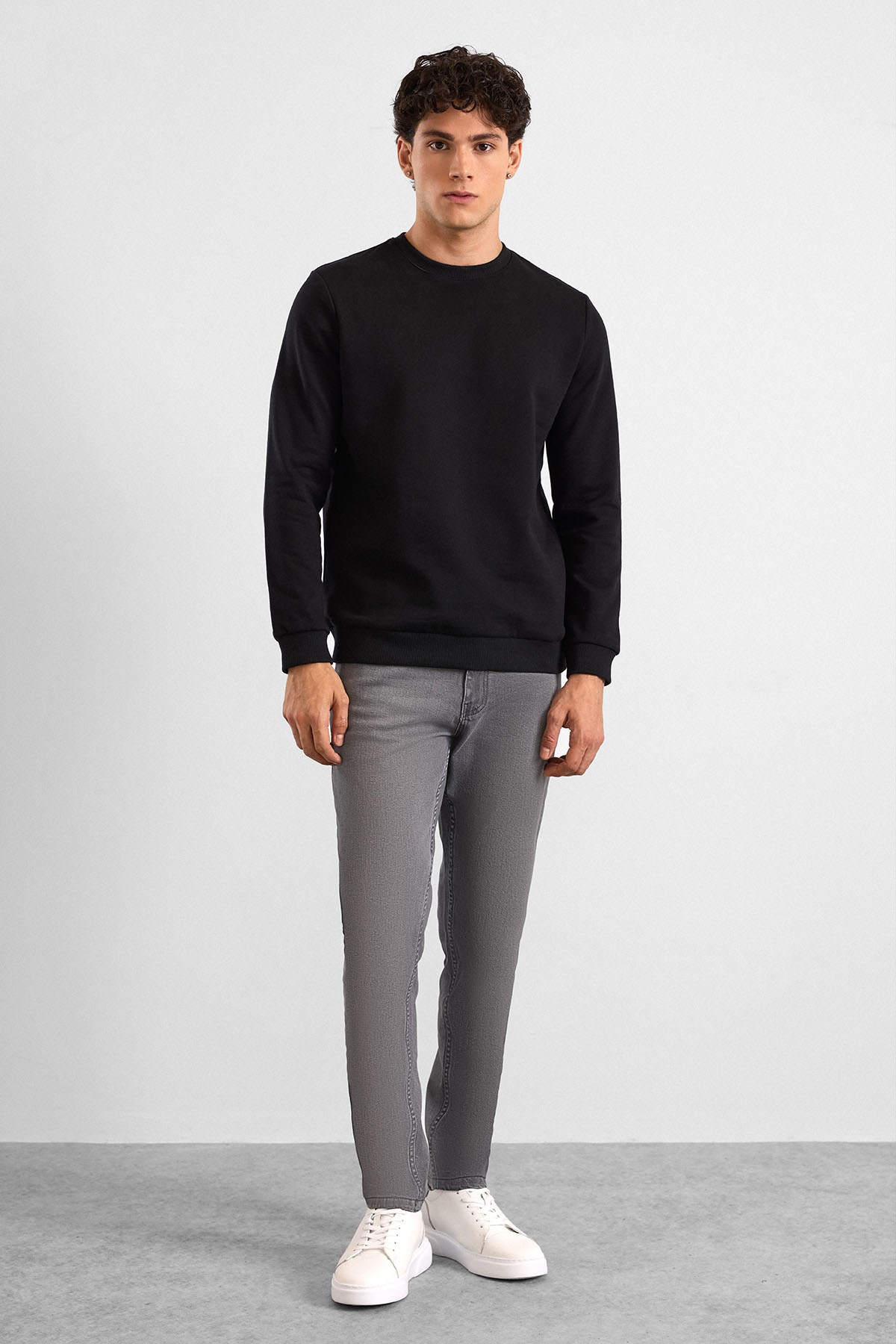 Süvari Siyah Regular Düz Bisiklet Yaka Sweatshirt görsel 3