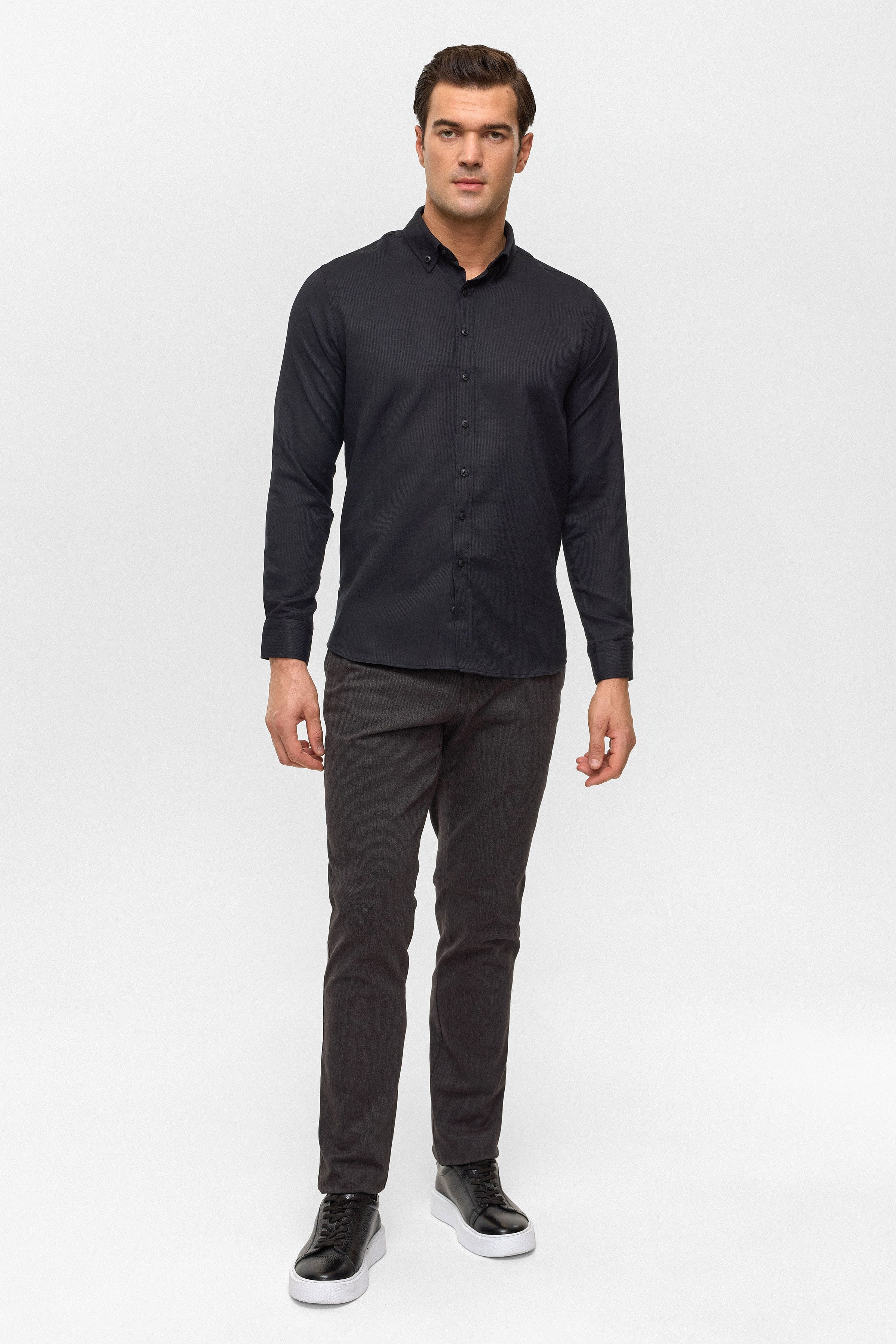 Süvari Siyah Slim Baskılı Düğmeli Yaka Gömlek görsel 5