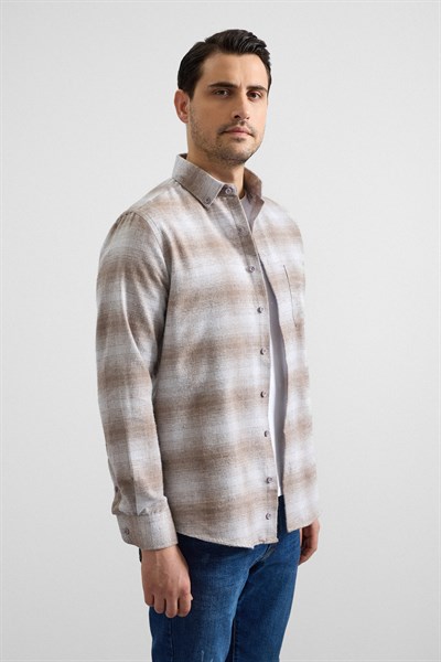 Bej Regular Düğmeli Yaka Kareli Casual Gömlek