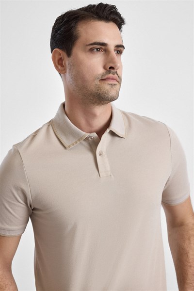 Bej Regular Düz Baskısız Pike Düğmeli Polo Yaka Nefes Alabilen Tişört