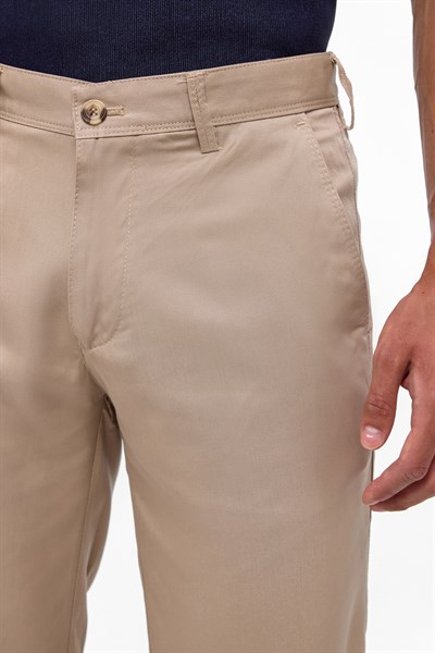 Bej Regular Düz Bermuda Şort