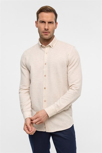 Bej Slim Armürlü Düğmeli Yaka Gömlek
