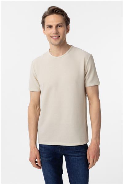 Bej Slim Fit Armürlü Bisiklet Yaka Tişört