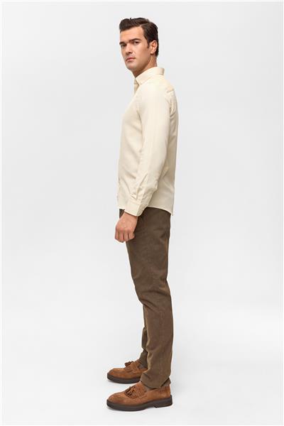 Bej Slim Baskılı Düğmeli Yaka Gömlek