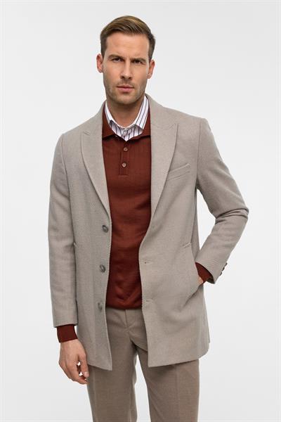 Bej Slim Desenli Sivri Yaka Kaban