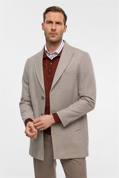 Bej Slim Desenli Sivri Yaka Kaban