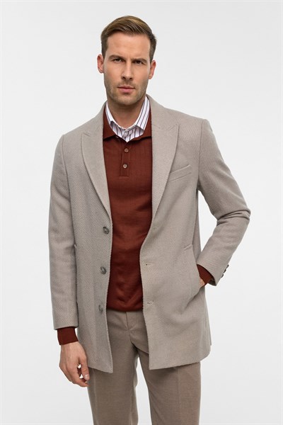 Bej Slim Desenli Sivri Yaka Kaban