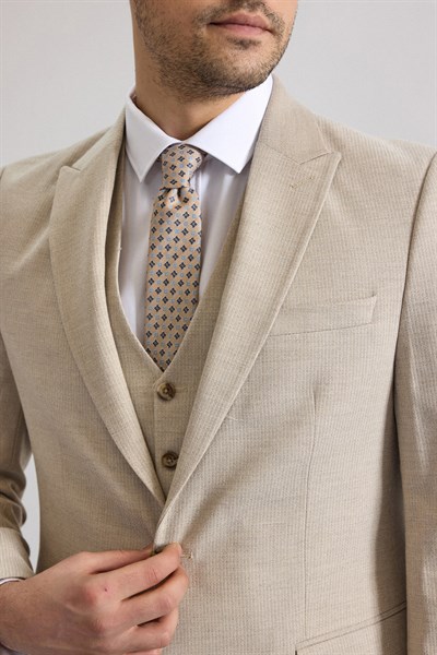 Bej Slim Sivri Yaka 6 Drop Yelekli Takım Elbise