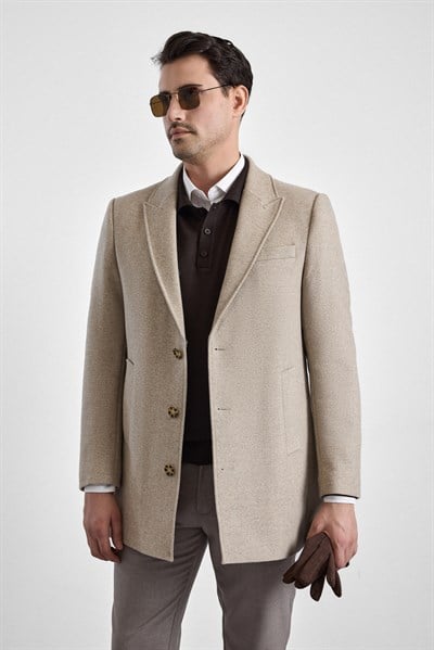 Bej Slim Sivri Yaka Düz Yan Cepli Düğmeli Dolgusuz Standart Kaban