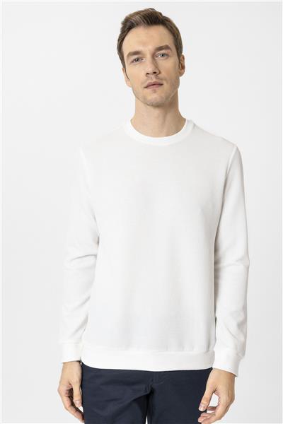 Beyaz Regular Armürlü Bisiklet Yaka Triko