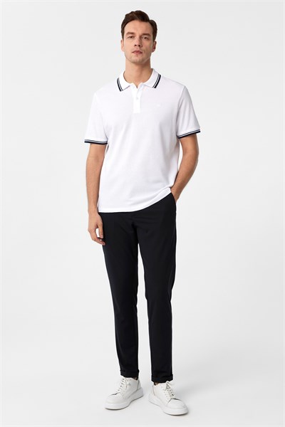 Beyaz Regular Armürlü Polo Yaka Tişört