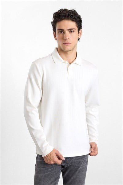 Beyaz Regular Dikey Çizgili Baskısız Jakarlı V Pat Polo Yaka Cepsiz Sweatshirt