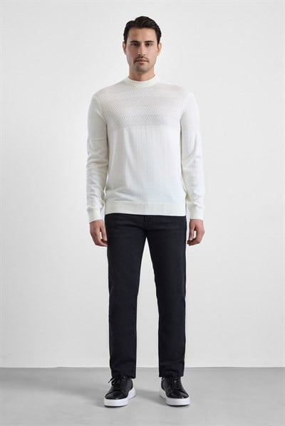 Beyaz Regular Dikey Çizgili Bisiklet Yaka Kazak