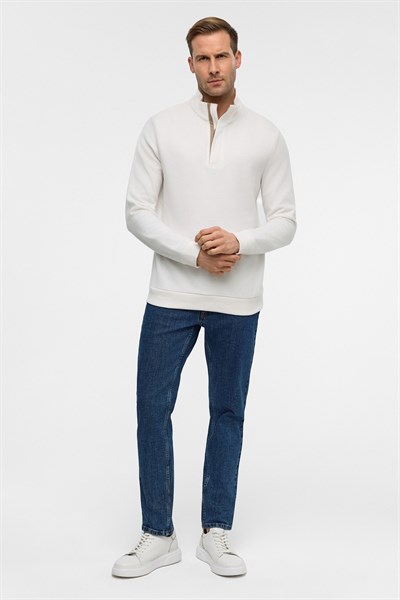 Beyaz Regular Düz Polo Yaka Sweatshirt