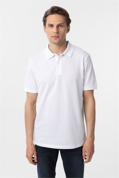 Beyaz Regular Düz Polo Yaka Tişört