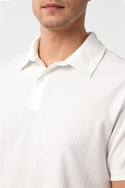 Beyaz Regular Düz Polo Yaka Tişört