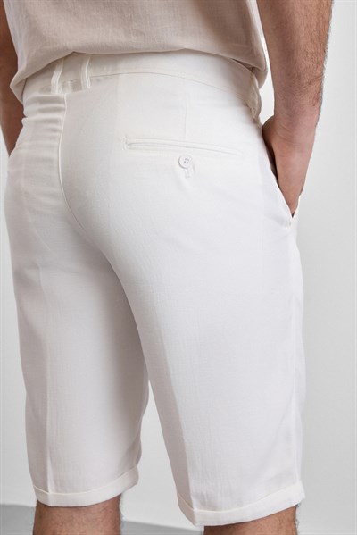 Beyaz Regular Düz Şort