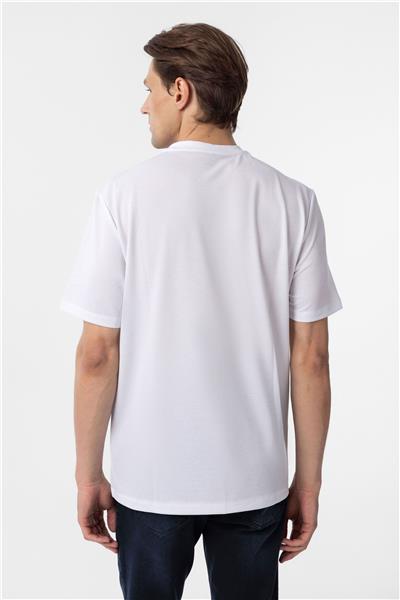 Beyaz Slim Fit Armürlü Bisiklet Yaka Tişört