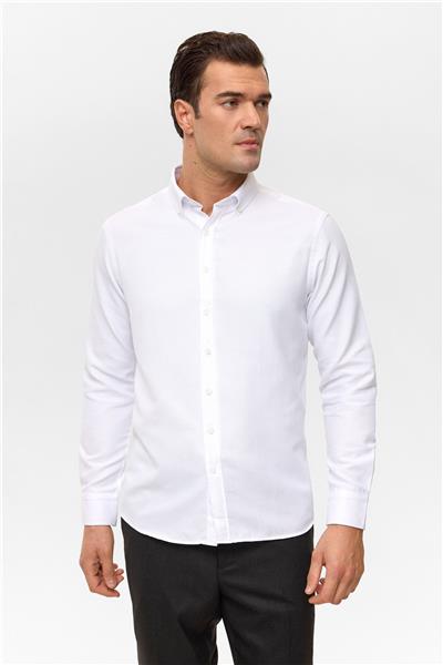 Beyaz Slim Baskılı Düğmeli Yaka Gömlek