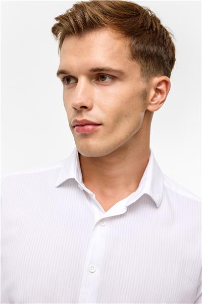 Beyaz Slim Düz Klasik Yaka Gömlek