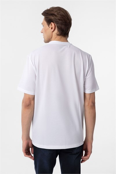 Beyaz Slim Fit Armürlü Bisiklet Yaka Tişört