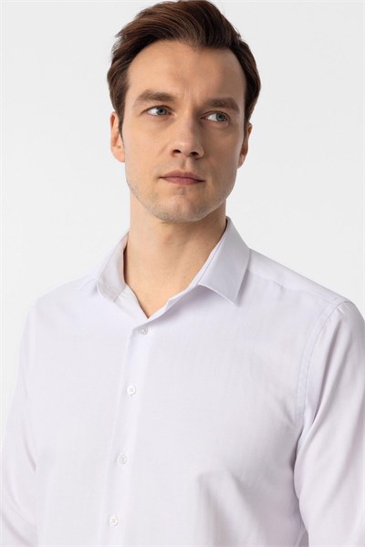 Beyaz Slim Fit Armürlü Klasik Yaka Gömlek