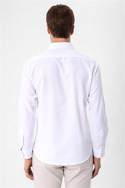 Beyaz Slim Fit Düz Düğmeli Yaka Gömlek