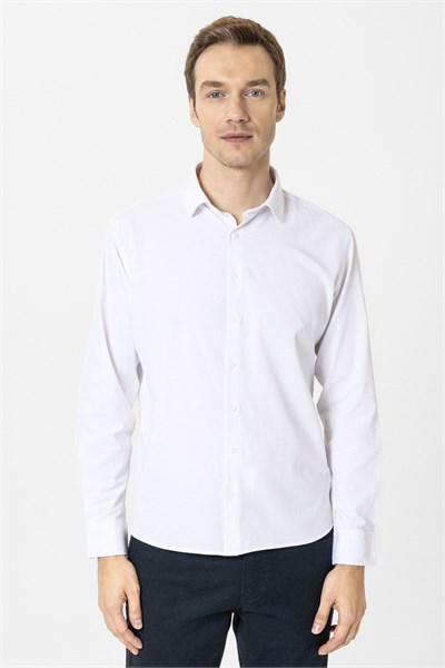 Beyaz Slim Fit Düz Klasik Yaka Gömlek
