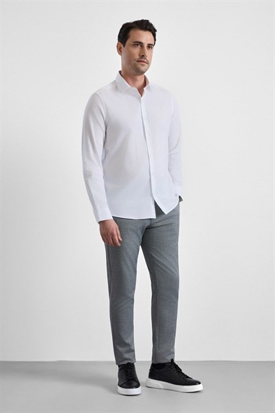 Beyaz Slim Klasik Yaka Düz Uzun Kollu Casual Gömlek