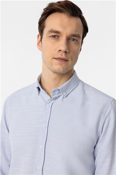 Buz Mavi Slim Fit Armürlü Düğmeli Yaka Gömlek