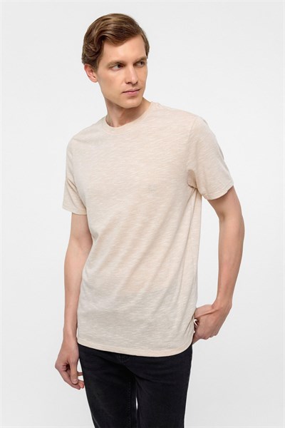 Ekru Regular Armürlü Bisiklet Yaka Tişört